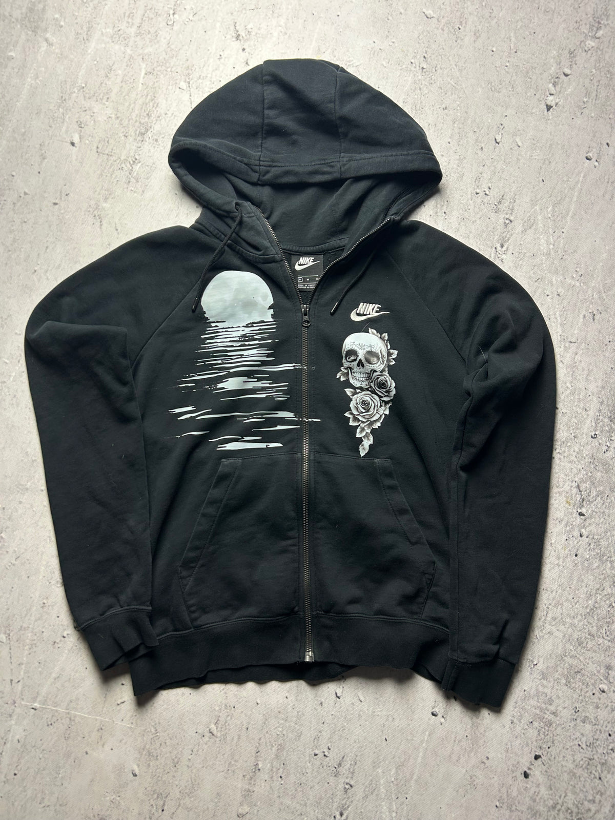 Czarna bluza Nike custom hoodie z kapturem