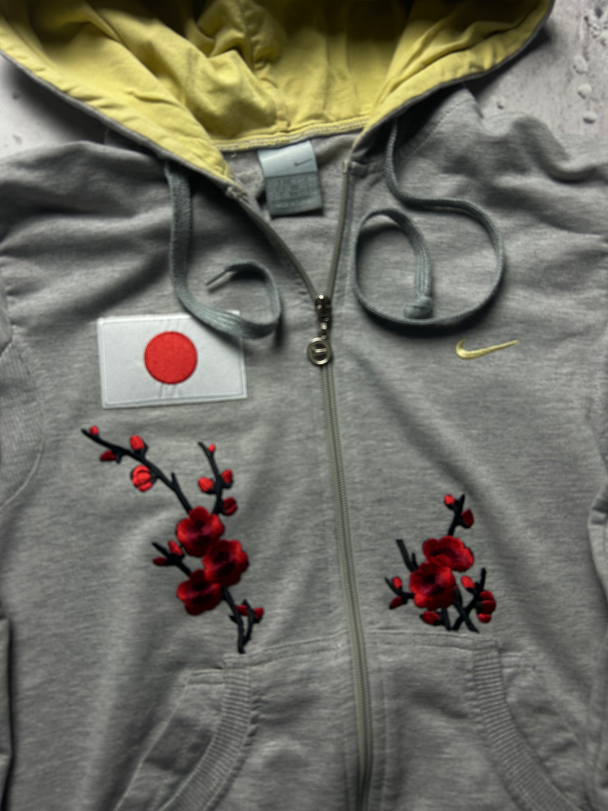 Szara bluza rozpinana japan style sakura Nike custom