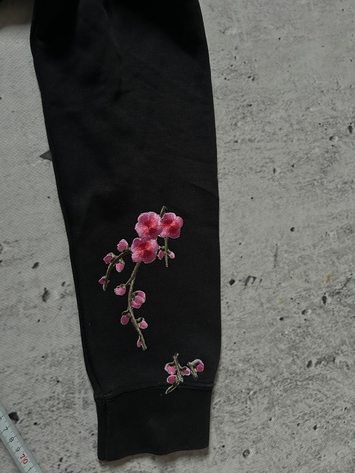 Czarna bluza Nike hoodie custom japan sakura