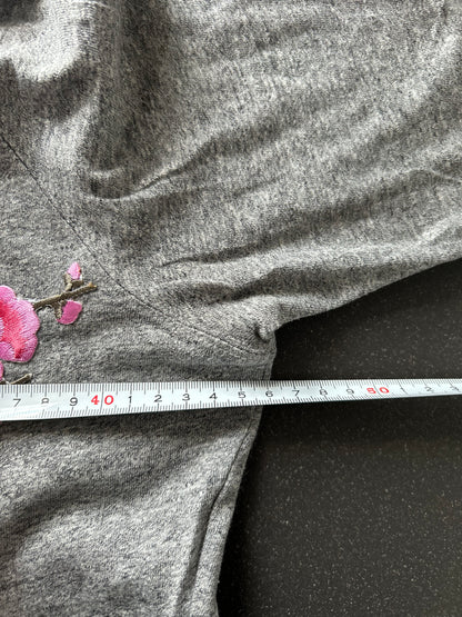 Szara bluza rozpinana Nike custom hoodie japan sakura motyw